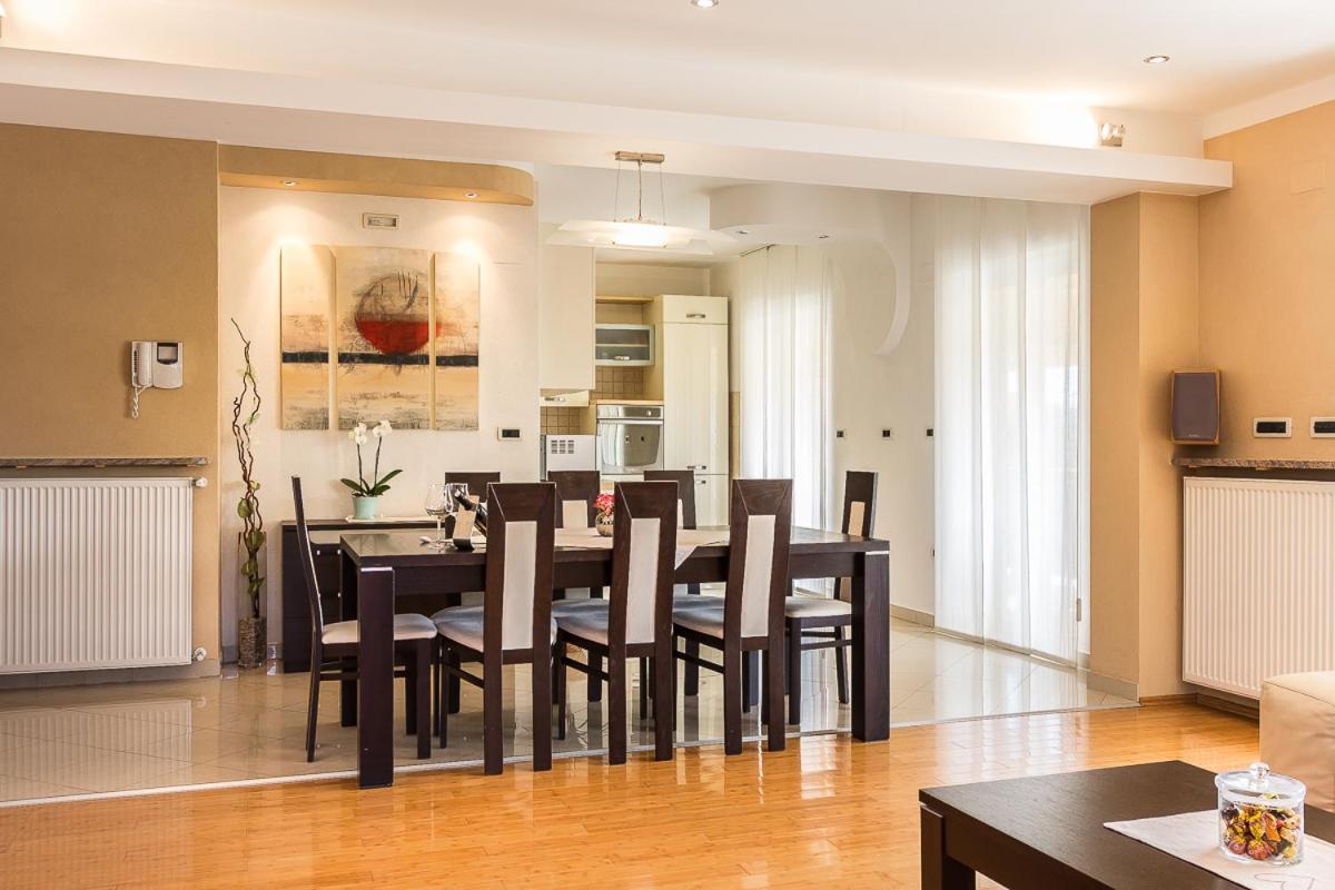 Apartment Igor 3 **** Медулин Екстер'єр фото