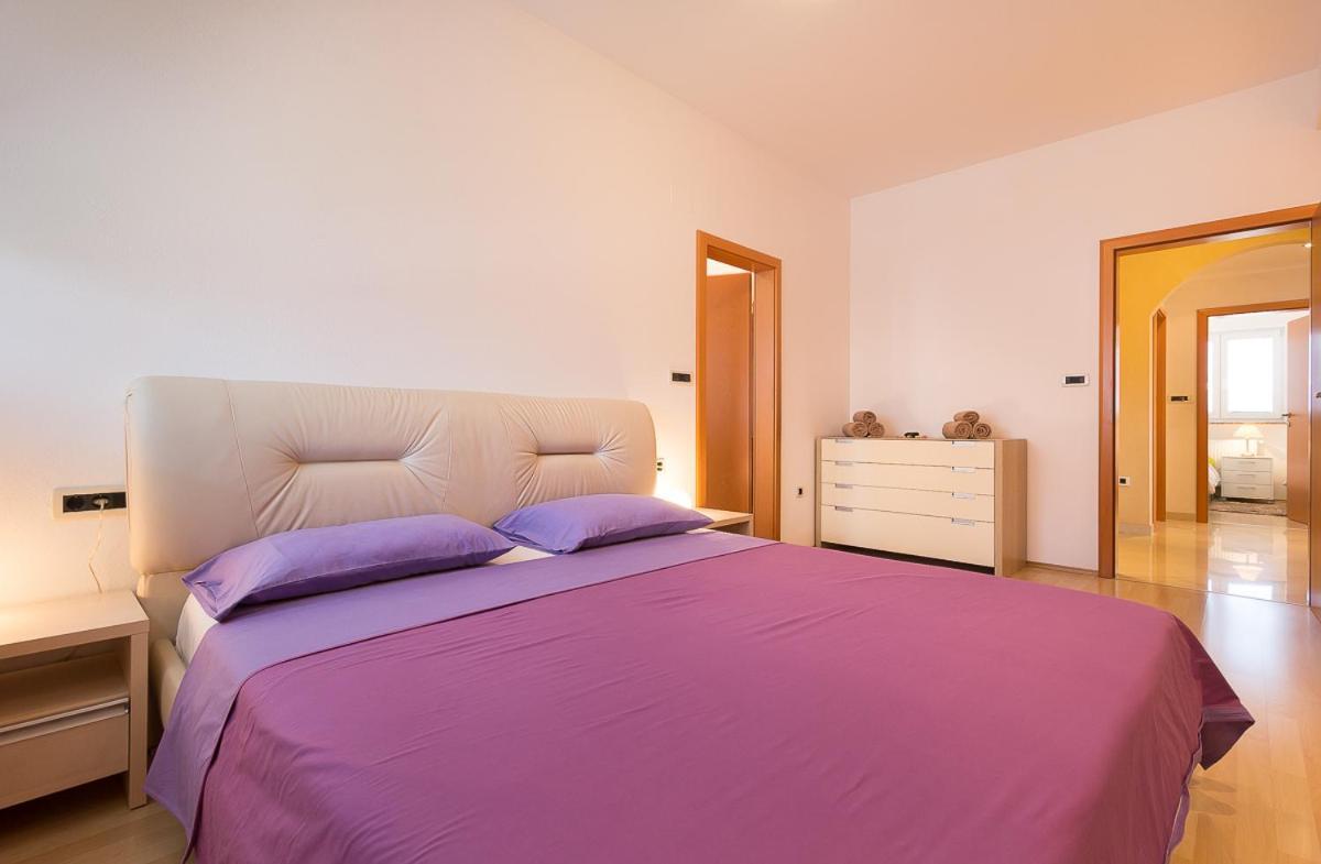 Apartment Igor 3 **** Медулин Екстер'єр фото